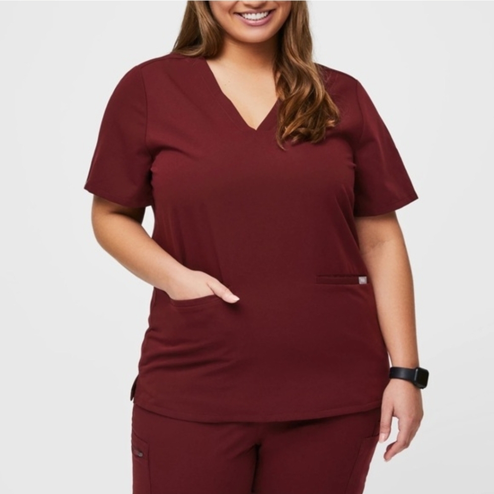 Figs Casma Three-Pocket Scrub Top, Burgundy, XL, Excellant Used Condition EUC